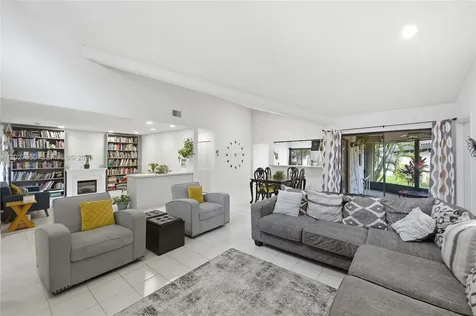 8189 Pine Circle Tamarac FL 33321