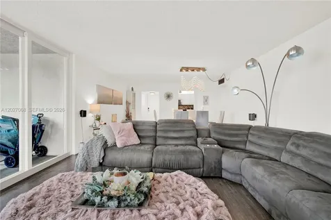 100 Bayview Drive Sunny Isles Beach FL 33160