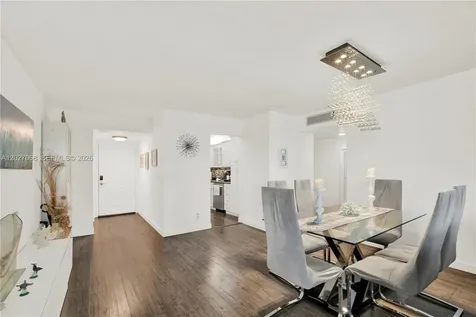 100 Bayview Drive Sunny Isles Beach FL 33160