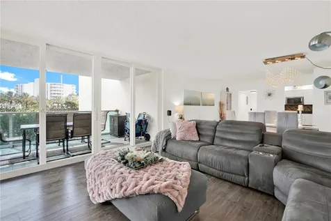 100 Bayview Drive Sunny Isles Beach FL 33160