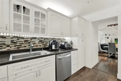 100 Bayview Drive Sunny Isles Beach FL 33160