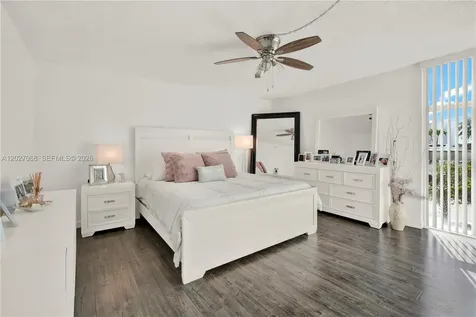 100 Bayview Drive Sunny Isles Beach FL 33160