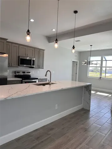 314 NW 16 Cape Coral FL 33993