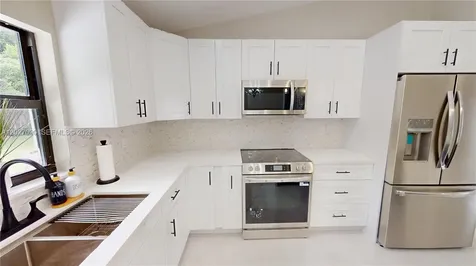4726 Trout Sebring FL 33870