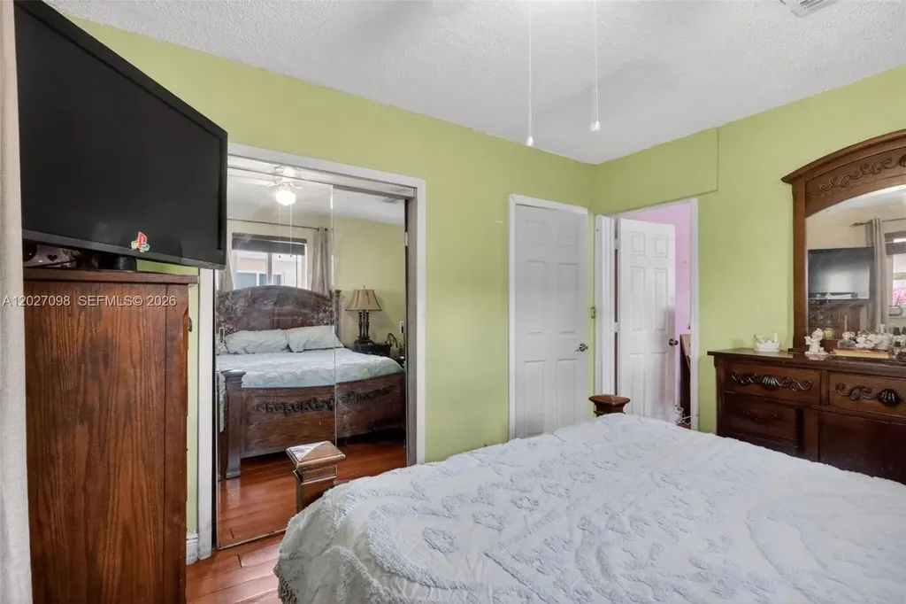 1440 N 68th Avenue Hollywood FL 33024