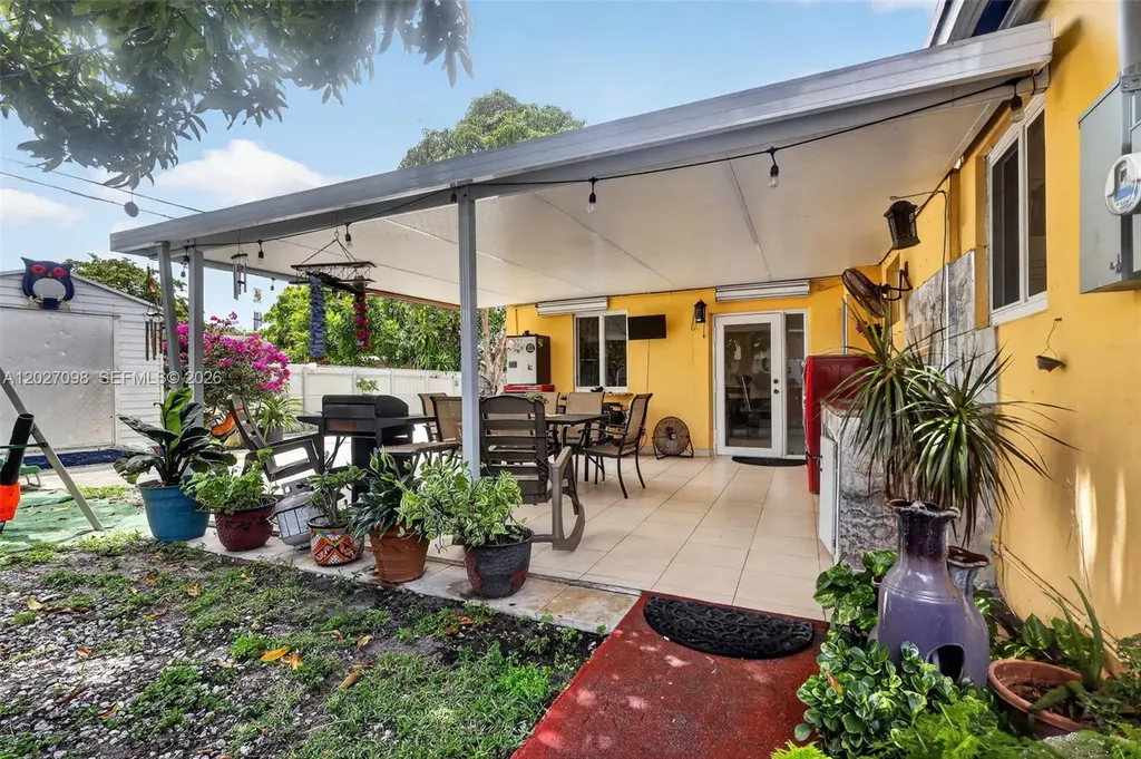 1440 N 68th Avenue Hollywood FL 33024