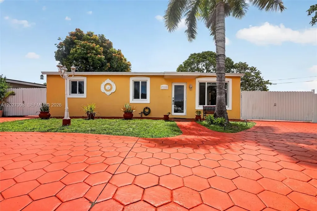1440 N 68th Avenue Hollywood FL 33024