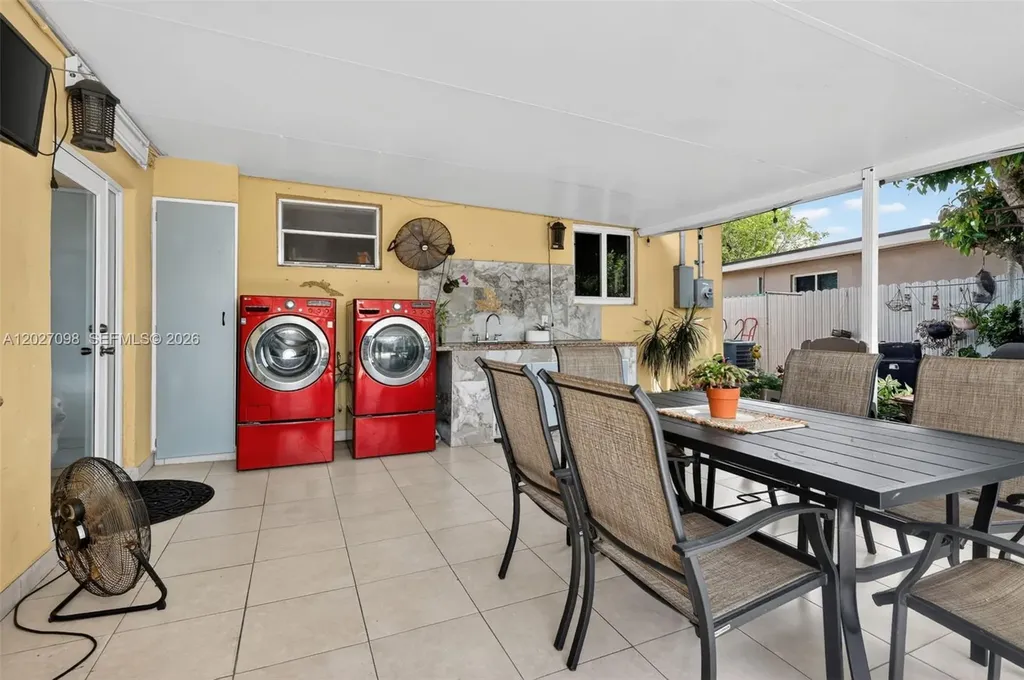 1440 N 68th Avenue Hollywood FL 33024