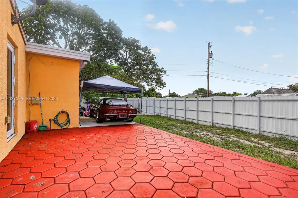 1440 N 68th Avenue Hollywood FL 33024