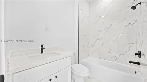 1318/1320 NE 16th Terrace Cape Coral FL 33909