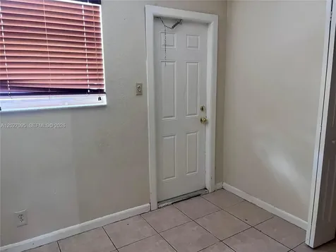 109 NW 14th Way Dania Beach FL 33004