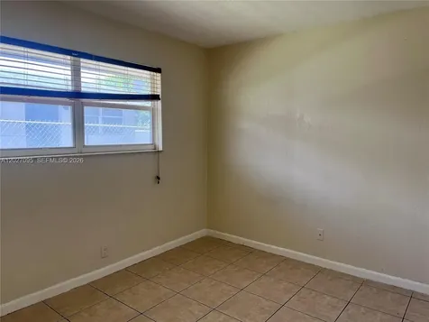 109 NW 14th Way Dania Beach FL 33004
