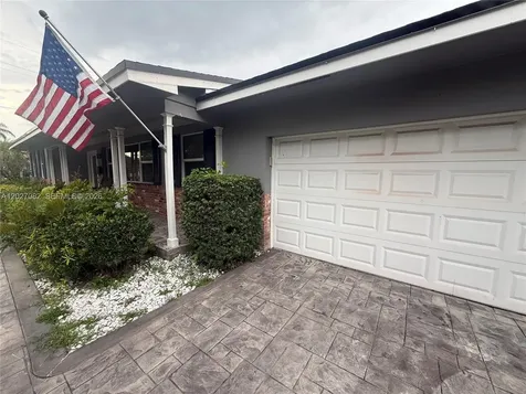 7461 NW 6th Street Plantation FL 33317
