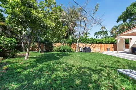 1870 SW 24th Terrace Miami FL 33145