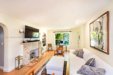 1870 SW 24th Terrace Miami FL 33145