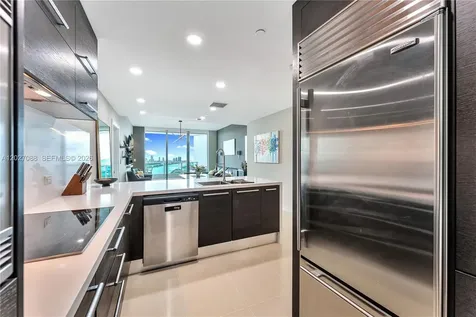 900 Biscayne Boulevard Miami FL 33132
