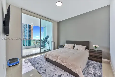 900 Biscayne Boulevard Miami FL 33132