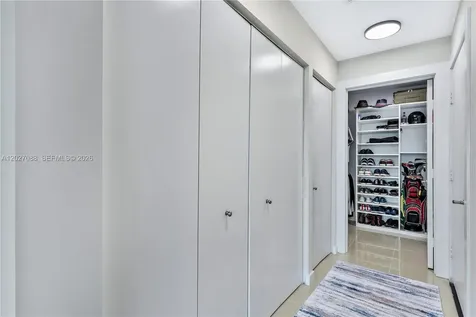 900 Biscayne Boulevard Miami FL 33132
