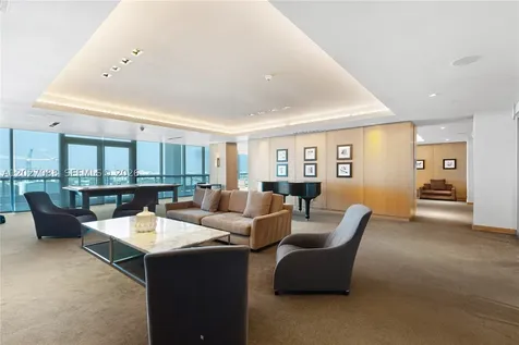 900 Biscayne Boulevard Miami FL 33132