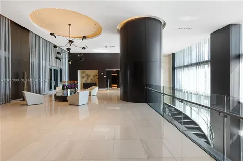 900 Biscayne Boulevard Miami FL 33132