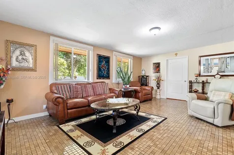 5540 NW 180th Terrace Miami Gardens FL 33055