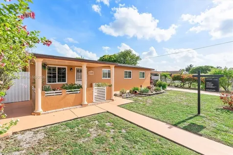5540 NW 180th Terrace Miami Gardens FL 33055
