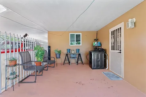 5540 NW 180th Terrace Miami Gardens FL 33055