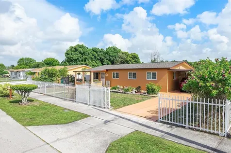 5540 NW 180th Terrace Miami Gardens FL 33055