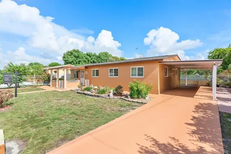 5540 NW 180th Terrace Miami Gardens FL 33055
