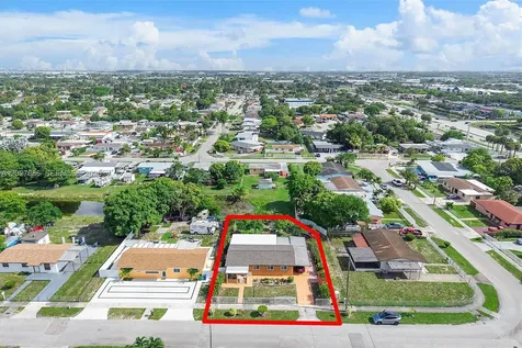 5540 NW 180th Terrace Miami Gardens FL 33055