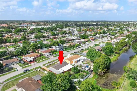 5540 NW 180th Terrace Miami Gardens FL 33055