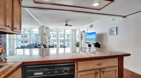 1228 West Avenue Miami Beach FL 33139