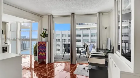 1228 West Avenue Miami Beach FL 33139