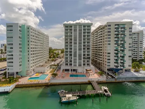 1228 West Avenue Miami Beach FL 33139