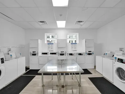 1228 West Avenue Miami Beach FL 33139