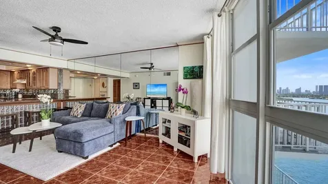 1228 West Avenue Miami Beach FL 33139