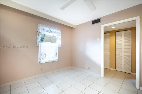 150 S Hollybrook Terrace Pembroke Pines FL 33025