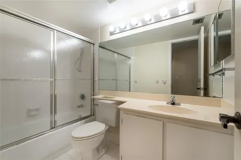 150 S Hollybrook Terrace Pembroke Pines FL 33025