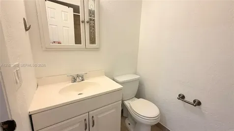 36 Chestnut Cir, Cooper City FL 33026