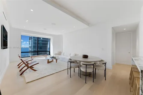 1425 Brickell Avenue Miami FL 33131