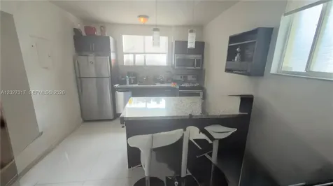 1025 SW 7th Avenue Miami FL 33130