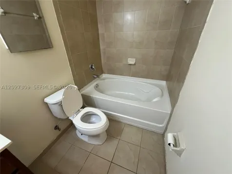 8650 NW 97 Avenue Doral FL 33178
