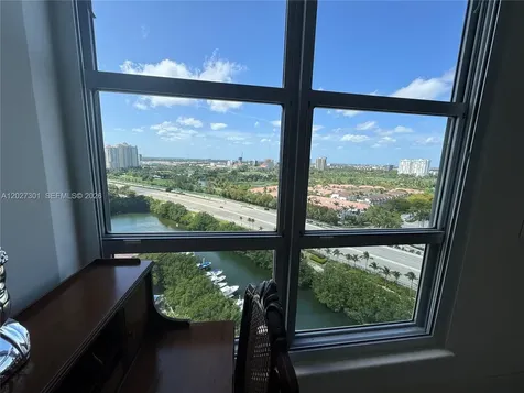 3500 Mystic Pointe Drive Aventura FL 33180
