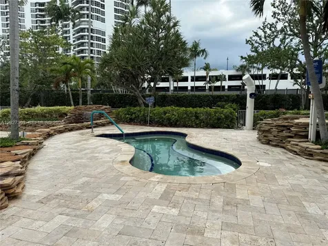 3500 Mystic Pointe Drive Aventura FL 33180