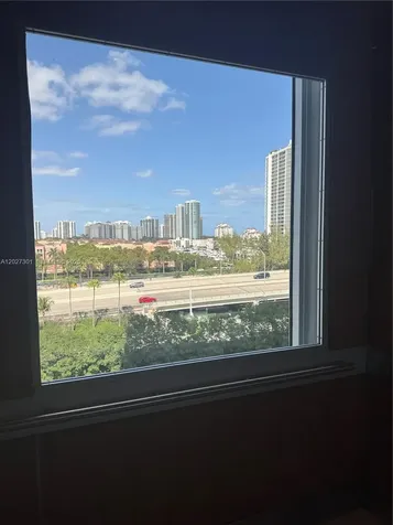3500 Mystic Pointe Drive Aventura FL 33180