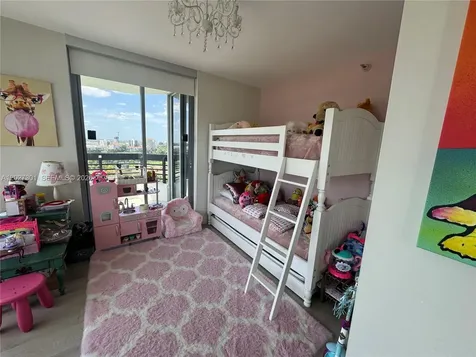 3500 Mystic Pointe Drive Aventura FL 33180