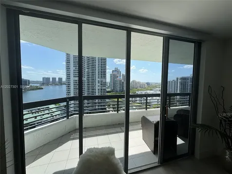 3500 Mystic Pointe Drive Aventura FL 33180