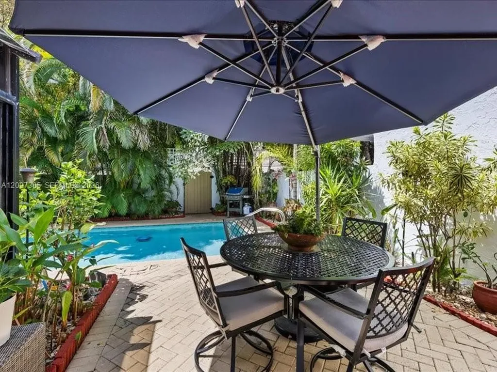 7362 Woodmont Court Boca Raton FL 33434