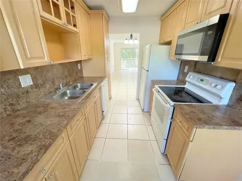 8450 Lagos De Campo Boulevard Tamarac FL 33321