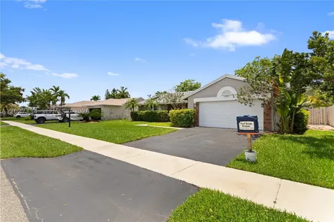 14641 Kirsten Court Davie FL 33325